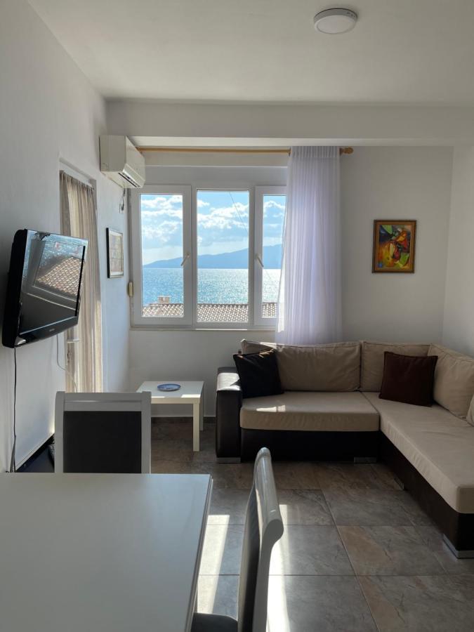 Sunny Bay Apartments ساراندا المظهر الخارجي الصورة