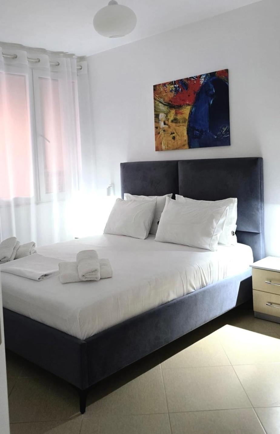 Sunny Bay Apartments ساراندا المظهر الخارجي الصورة