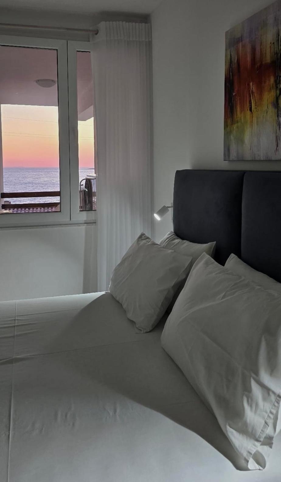 Sunny Bay Apartments ساراندا المظهر الخارجي الصورة