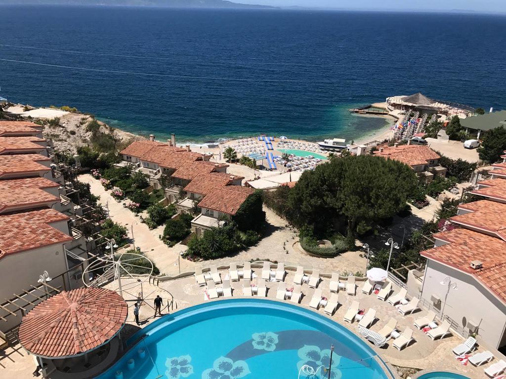Sunny Bay Apartments ساراندا المظهر الخارجي الصورة