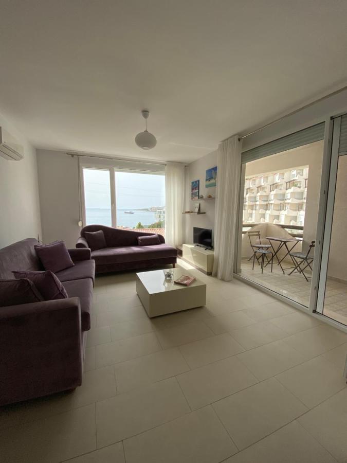 Sunny Bay Apartments ساراندا المظهر الخارجي الصورة
